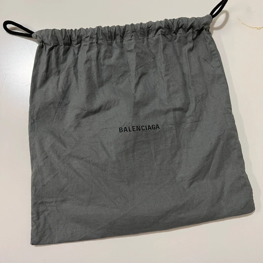 Balenciaga Women's Black Hat - Picture 5 of 6